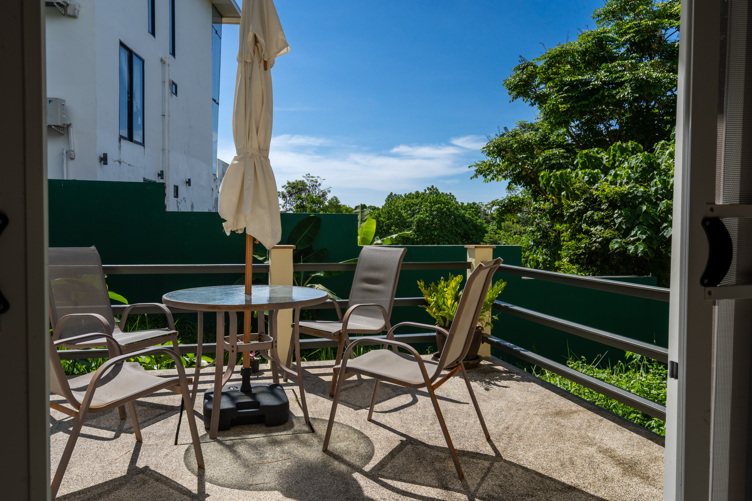Sea View 2 Bed Apartment