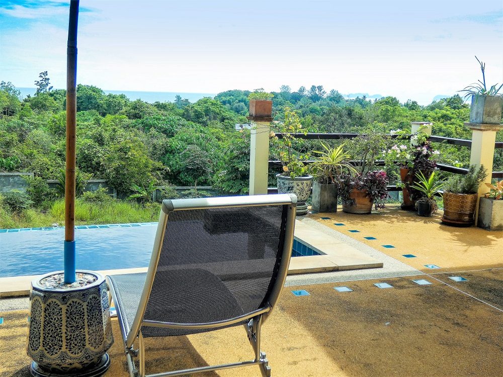 Sea View Family Pool Apartment