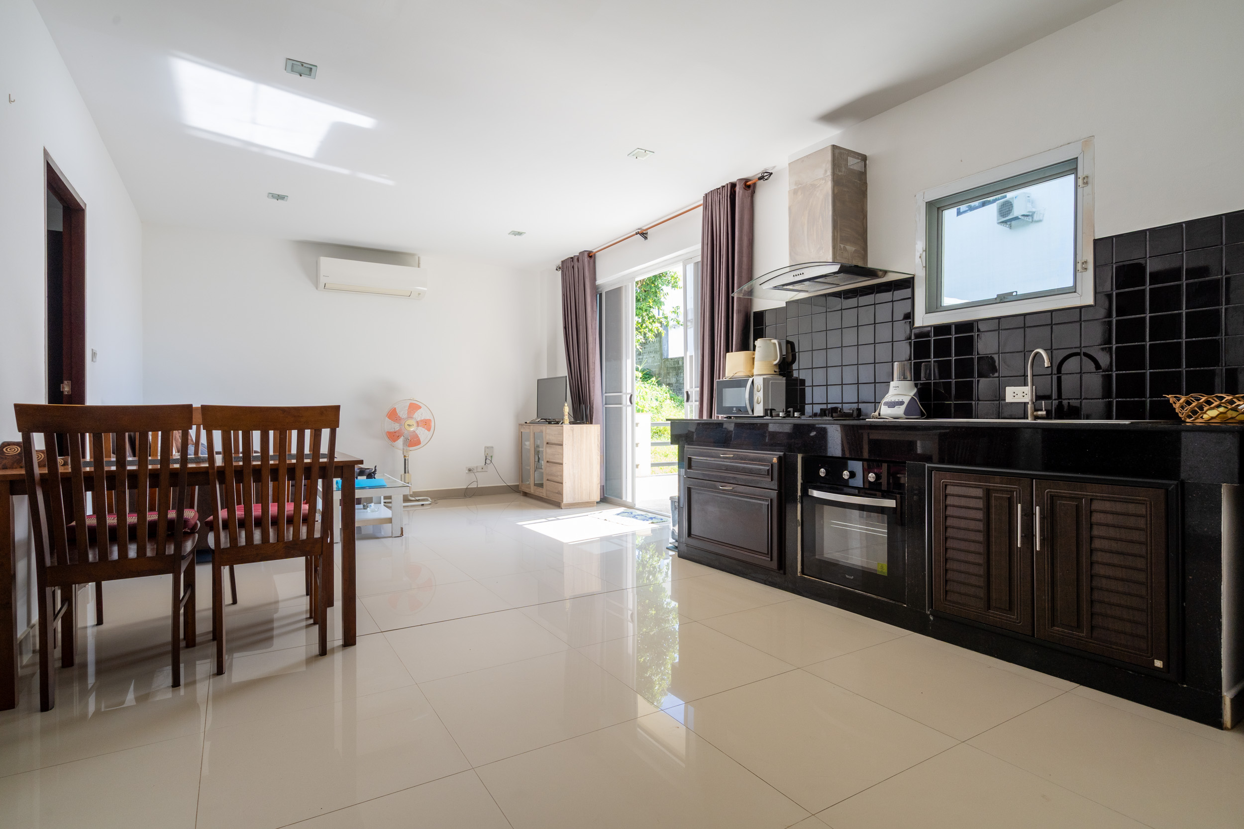 Sea View 2 Bed Apartment